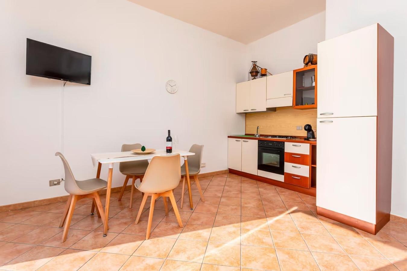 Camia Etna House Apartman Piedimonte Etneo Kültér fotó