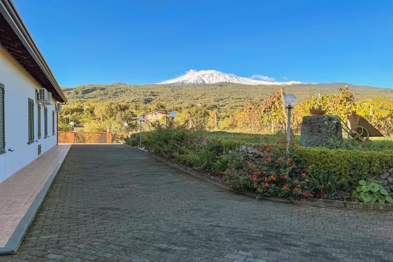 Camia Etna House Apartman Piedimonte Etneo Kültér fotó