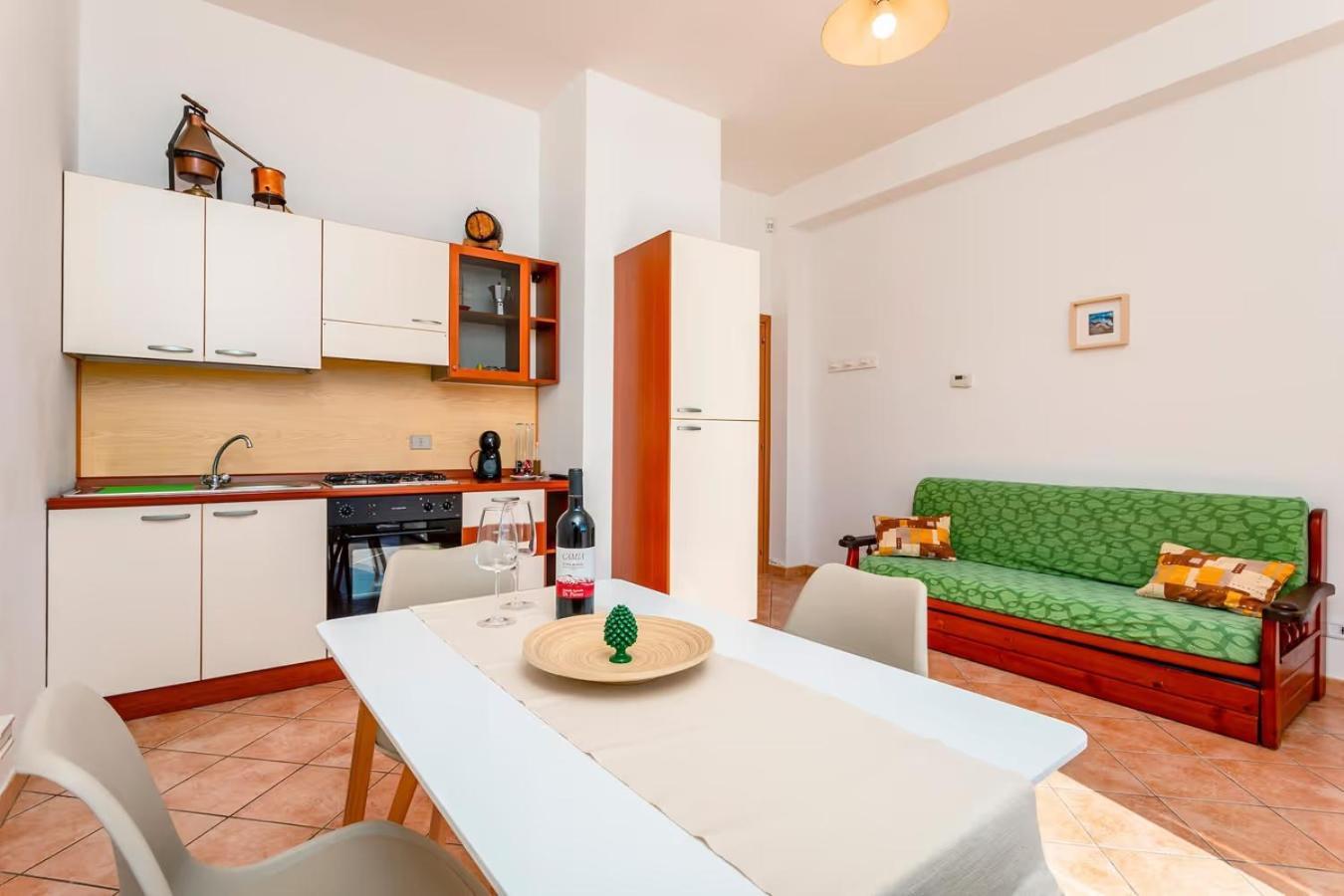 Camia Etna House Apartman Piedimonte Etneo Kültér fotó