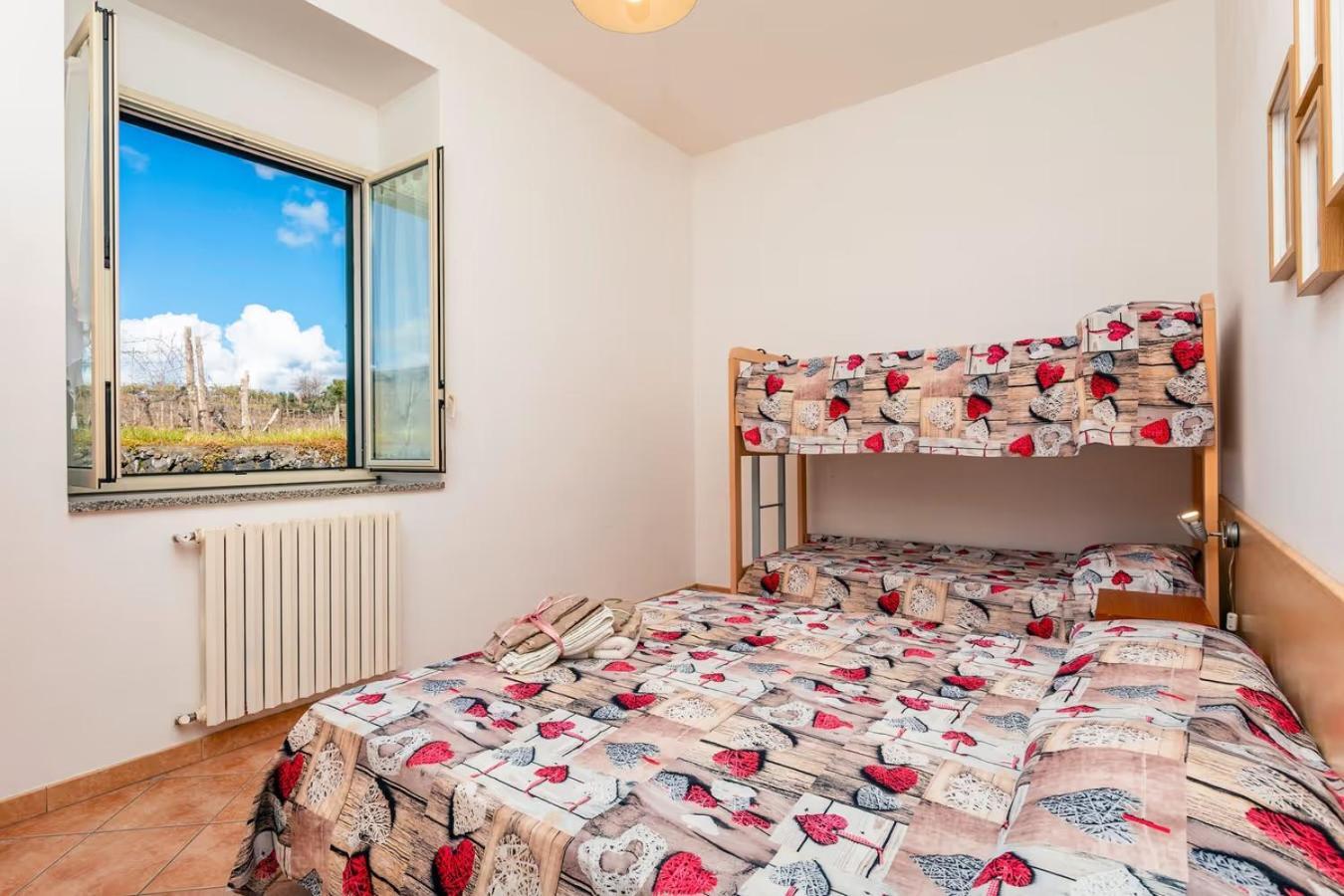 Camia Etna House Apartman Piedimonte Etneo Kültér fotó