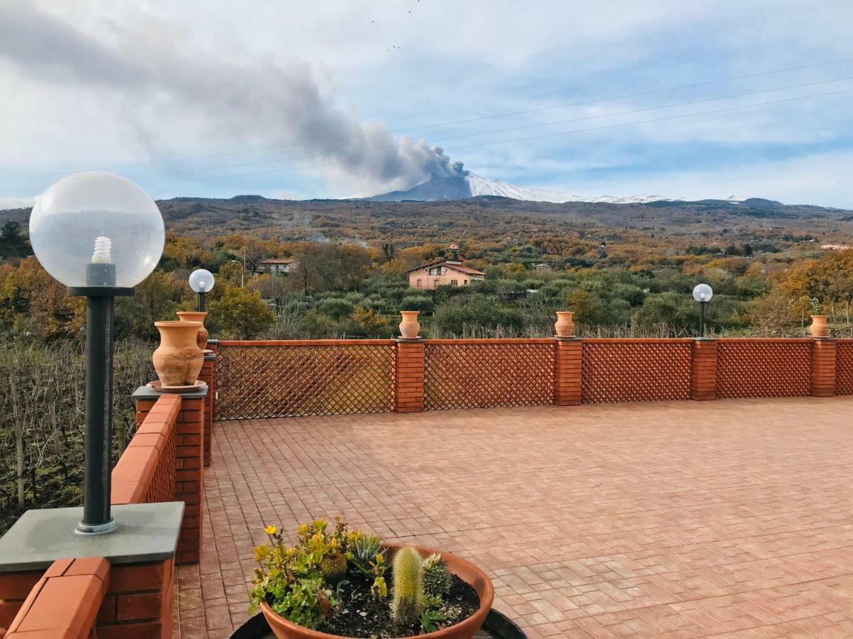 Camia Etna House Apartman Piedimonte Etneo Kültér fotó